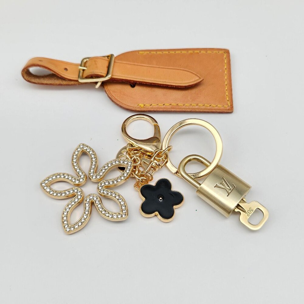 Authentic Louis Vuitton Luggage Nametag and Gold Padlock with Unbranded Keycharm - Picture 3 of 12